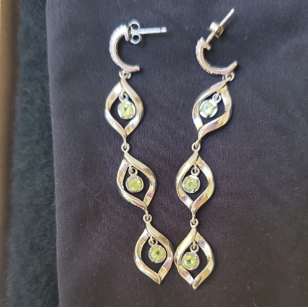 Elegant 925 Silver Dangle Earrings with Green Peridot Genuine Stone